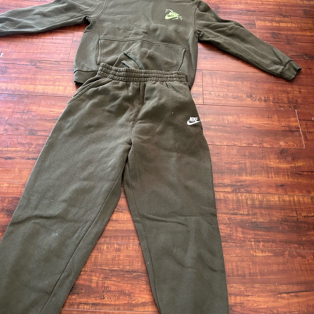 Nike Green Sweatpants Comfortable Joggers